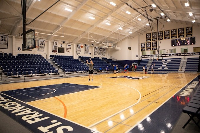 Amelia Sapuo Centre interior